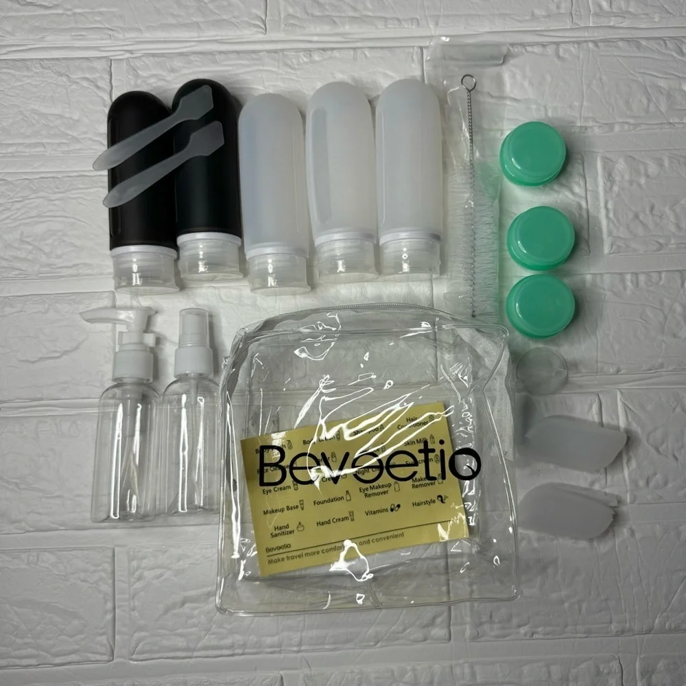 New Travel Kit 17pc Black&White, Beveetio